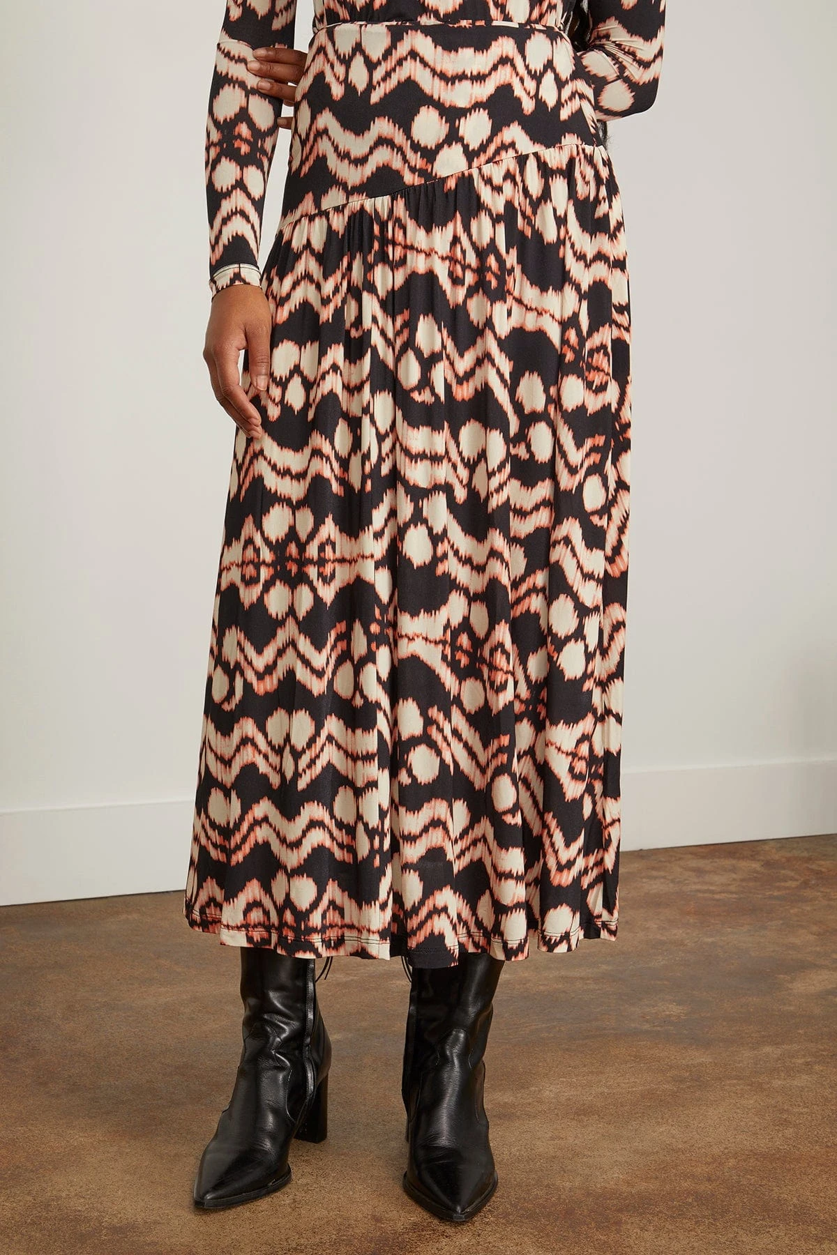 ULLA JOHNSON Kiera Skirt In Obsidian 5 ULLA JOHNSON Kiera Skirt In Obsidian - Image 3