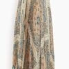 Sacai Bandana Print Skirt In Beige 2 Sacai Bandana Print Skirt In Beige -DOROTHE Clothing Shop 65f081c24477ae822ba2bac216f4882b
