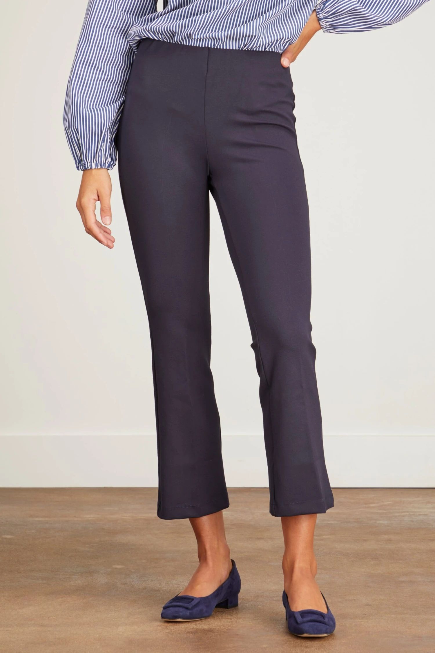 Faye Flare Cropped Pant In Navy 5 Faye Flare Cropped Pant In Navy - Image 3
