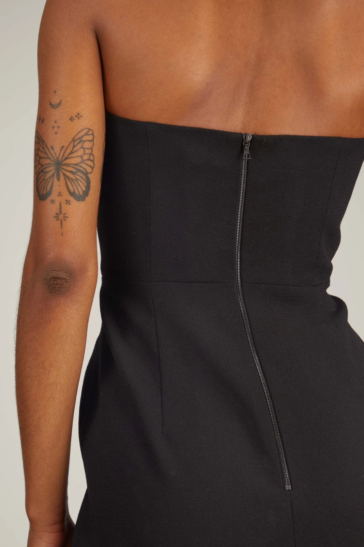 DOROTHE Clothing Shop 49 DOROTHE Clothing Shop -DOROTHE Clothing Shop estott darya dress in black 4 1 scaled