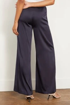FORTE_FORTE Stretch Heavy Silk Satin High Waist Pant In Notte 9 FORTE_FORTE Stretch Heavy Silk Satin High Waist Pant In Notte -DOROTHE Clothing Shop forte StretchHeavySilkSatinHighWaistPantinNotte 3