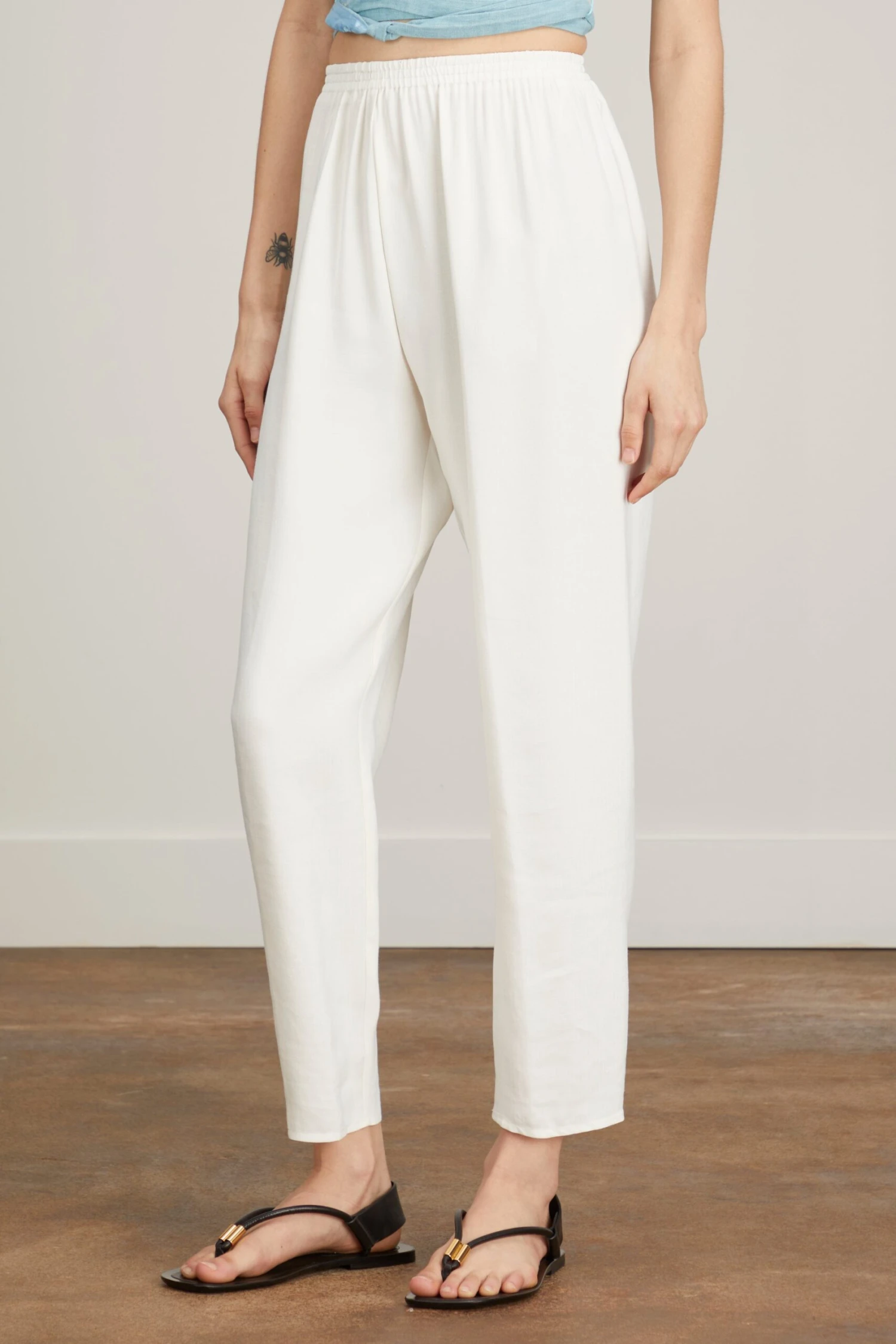 FORTE_FORTE Ripstop Fluid Viscose Elasticated Pants In White 5 FORTE_FORTE Ripstop Fluid Viscose Elasticated Pants In White - Image 3