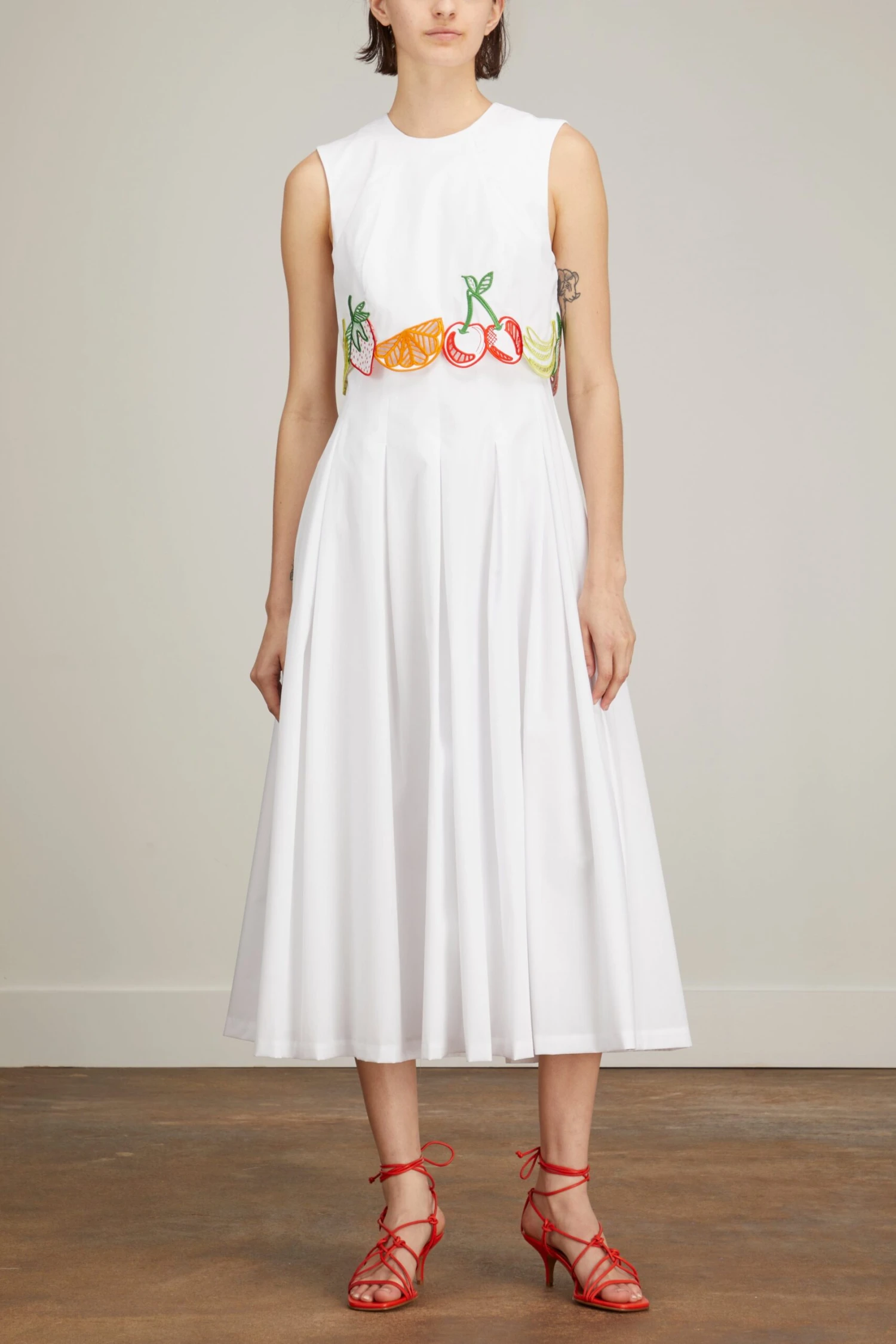 Sleeveless Midi Dress In White 5 Sleeveless Midi Dress In White - Image 3