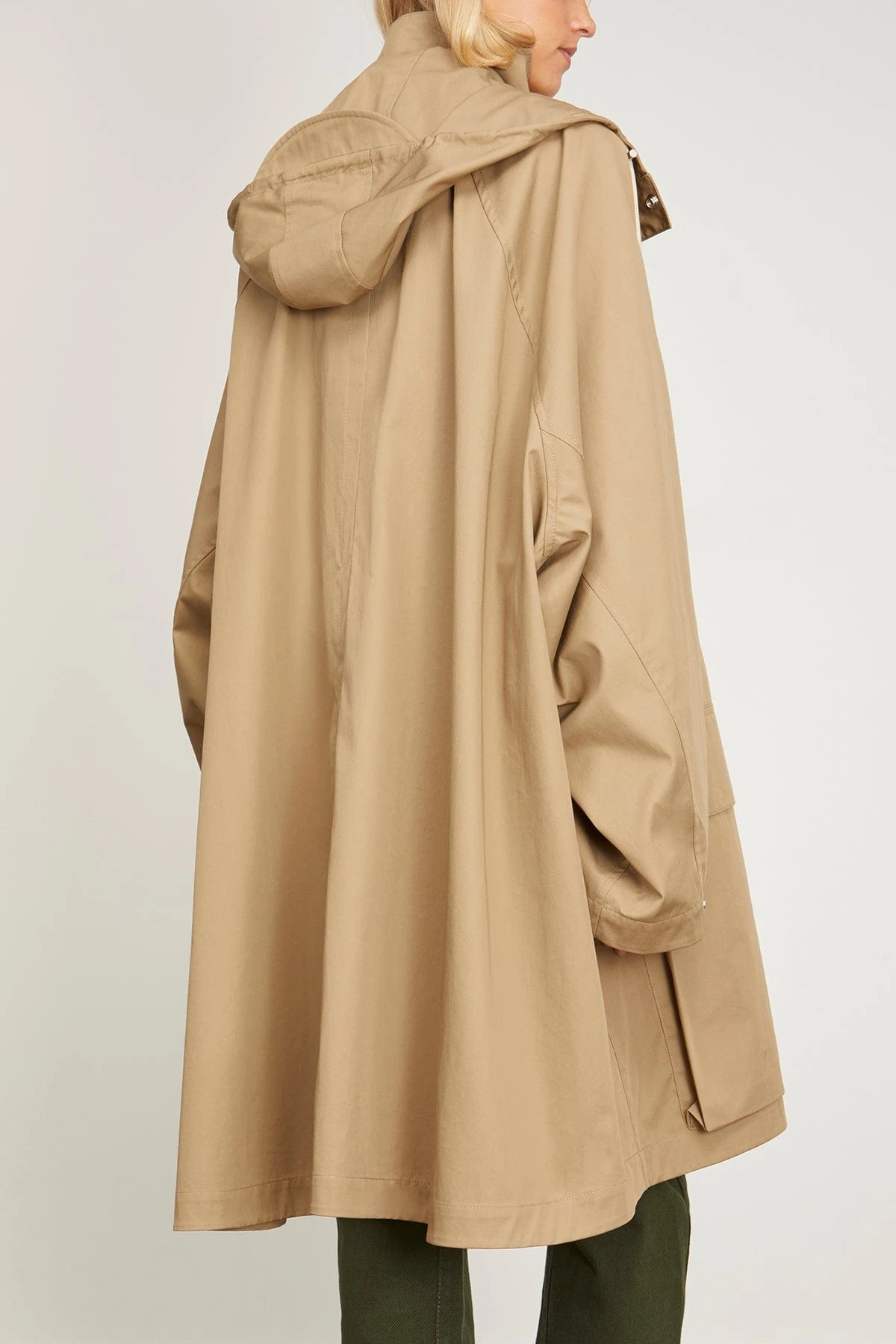 Lemaire Raincoat With Detachable Hood In Greige 6 Lemaire Raincoat With Detachable Hood In Greige - Image 4