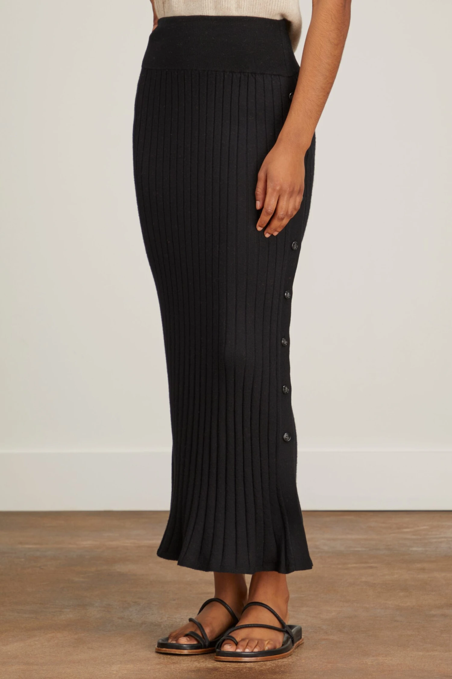 Katie Skirt In Black 5 Katie Skirt In Black - Image 3