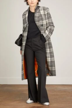 DOROTHE Clothing Shop 27 DOROTHE Clothing Shop -DOROTHE Clothing Shop loulou oversized sweater in black 1