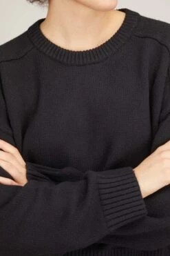 Oversized Sweater In Black 11 Oversized Sweater In Black -DOROTHE Clothing Shop loulou oversized sweater in black 4 1
