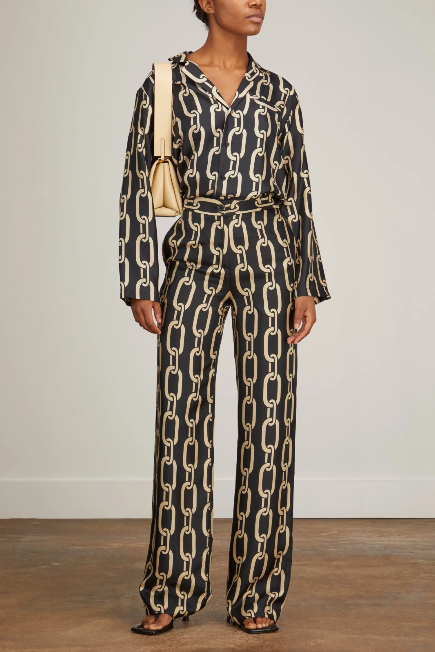 NILI LOTAN Germain Silk Pant In Big Chain Gold 4 NILI LOTAN Germain Silk Pant In Big Chain Gold - Image 2