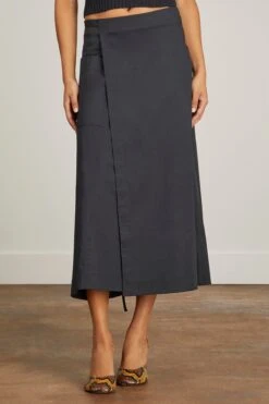 Soft Poplin Wrap Skirt In Black -DOROTHE Clothing Shop proenzaschoulerwhitelabel SoftPoplinWrapSkirtinBlack 2