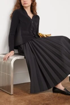 Sacai Suiting Bonding X Cotton Cashmere Knit Cardigan In Black 7 Sacai Suiting Bonding X Cotton Cashmere Knit Cardigan In Black -DOROTHE Clothing Shop sacai SuitingBondingxCottonCashmereKnitCardiganinBlack 1