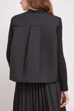 Sacai Suiting Bonding X Cotton Cashmere Knit Cardigan In Black 9 Sacai Suiting Bonding X Cotton Cashmere Knit Cardigan In Black -DOROTHE Clothing Shop sacai SuitingBondingxCottonCashmereKnitCardiganinBlack 3