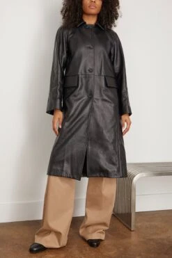 Toteme Raglan-Sleeve Leather Coat In Black -DOROTHE Clothing Shop toteme Raglan SleeveLeatherCoatinBlack 2