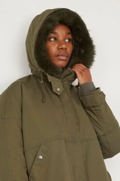 Cotton Parka Coat With Rabbit/Fox Trim In Hunter Green -DOROTHE Clothing Shop yvessalomon CottonParkaCoatwithRabbitFoxTriminHunterGreen 4